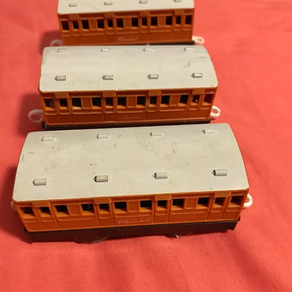 Thomas & Friends Passenger Coaches - 7 in total - Picture 3 of 15